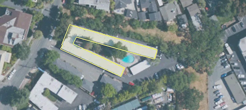 1384 Oakland Blvd