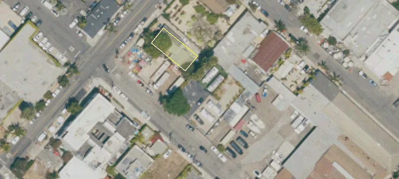 122 Gray Ave