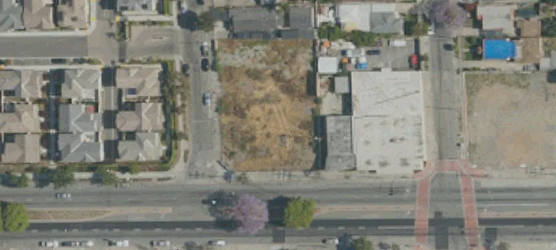 2201 Rosecrans Ave