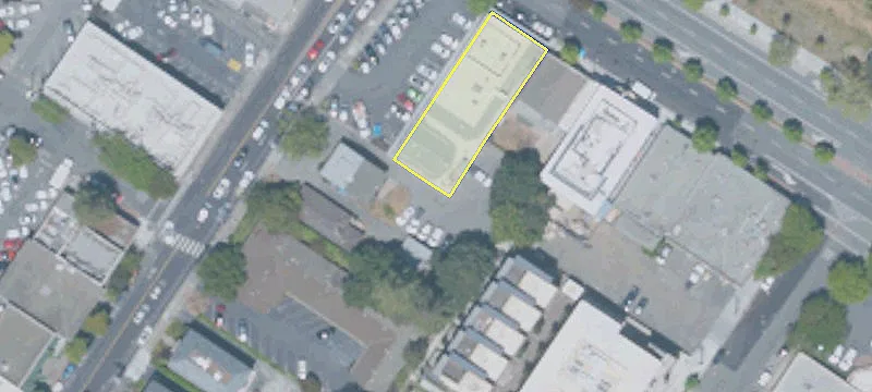 607 Menlo Ave