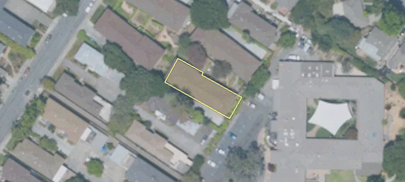 805 Roble Ave