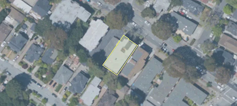 1021 El Camino Real