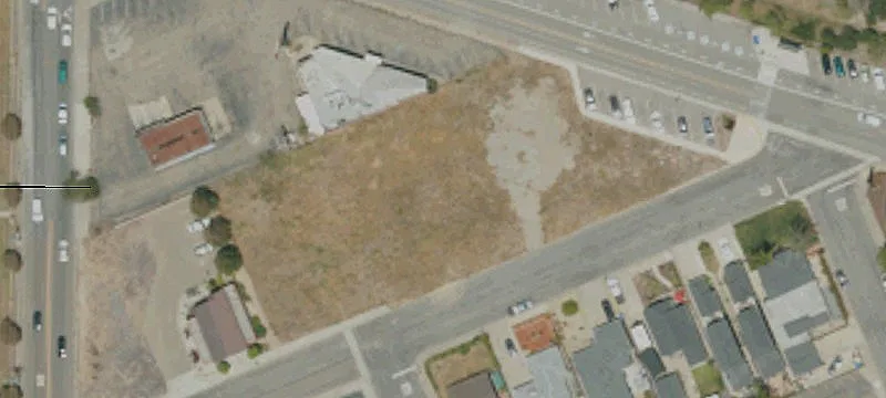 727 El Camino Real