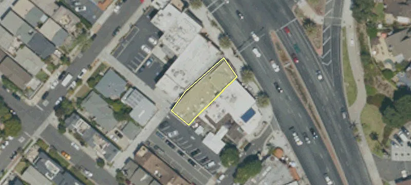 2435 Coast Hwy