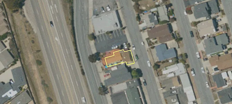 2848 Main St