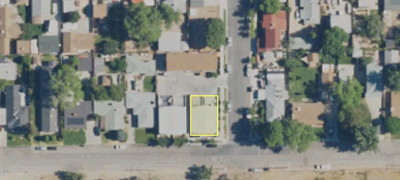 393 Es St