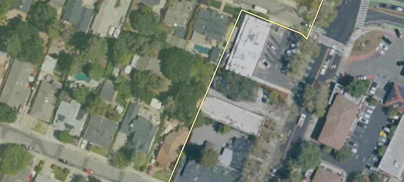 647 Santa Cruz Ave