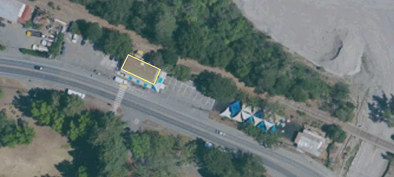 13840 Healdsburg Ave