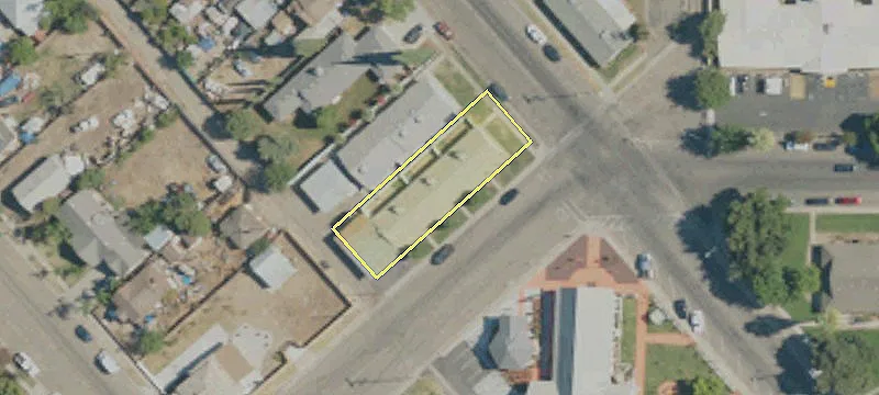 218 Tulare St