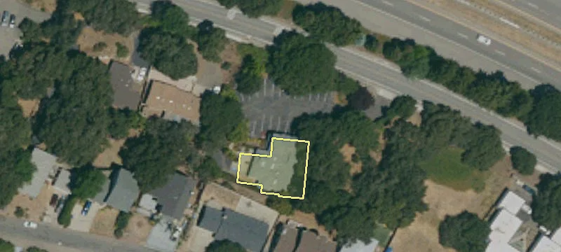1555 El Camino Real