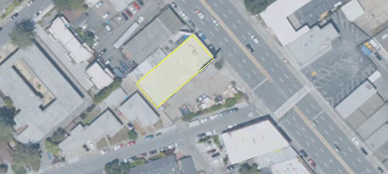 2180 El Camino Real
