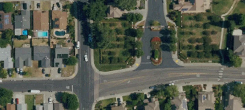 590 Westlake Dr
