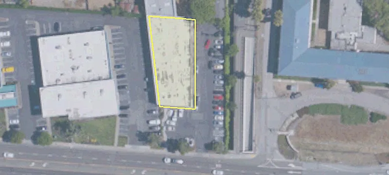 1900 Old Middlefield Way