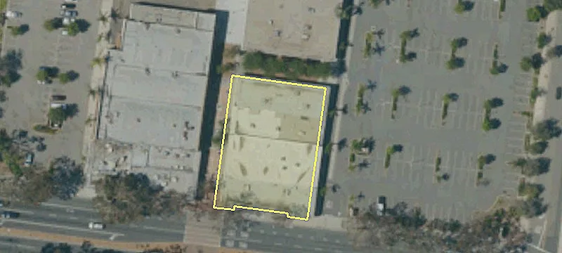 577 Corona Mall