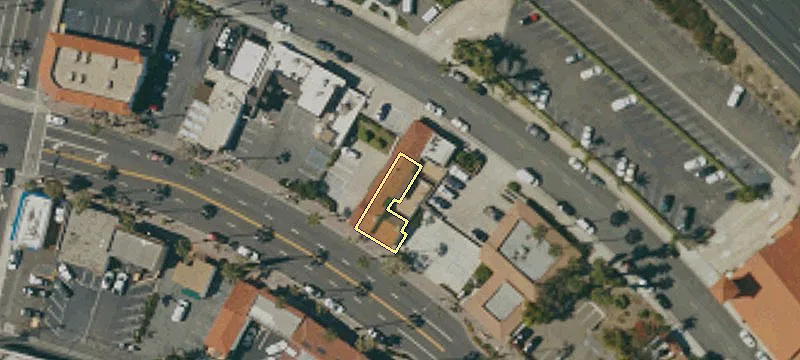 415 El Camino Real