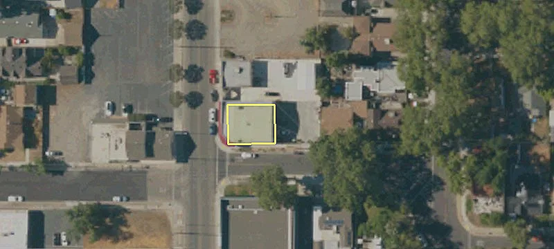 1204 Holly Dr
