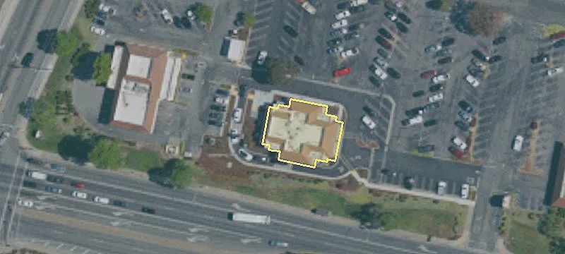 1990 Main St