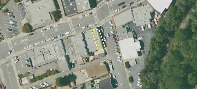 2292 Main St