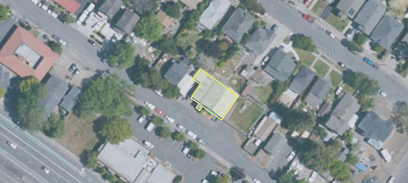320 Erwin St
