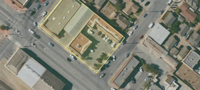 863 Frnt St