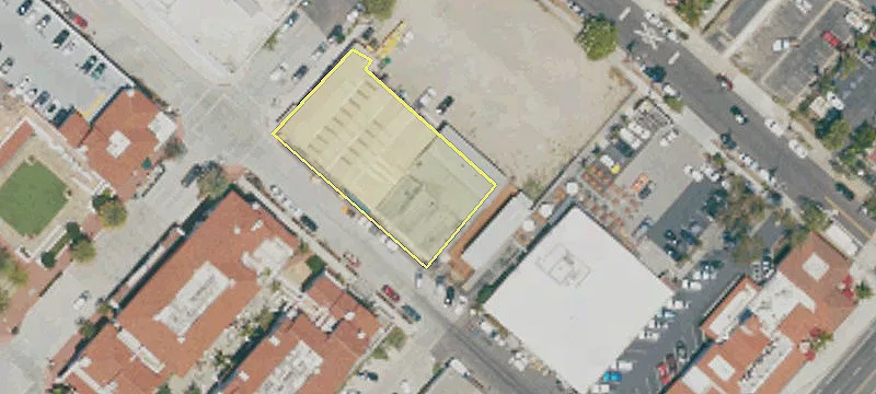 44 Helena Ave