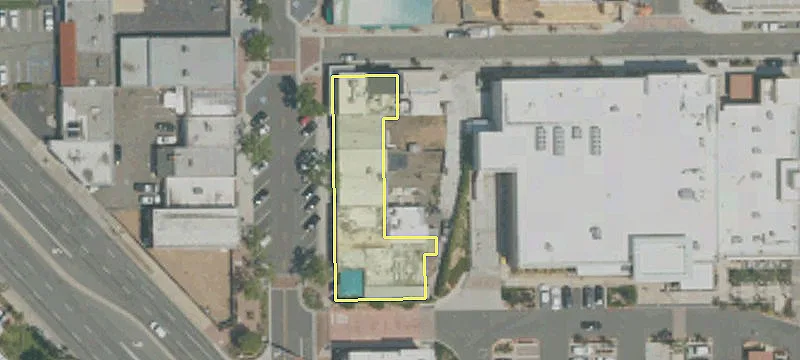 4900 Main St