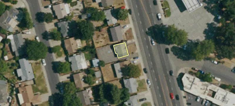 1016 Jefferson Blvd