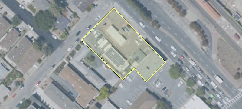 940 El Camino Real