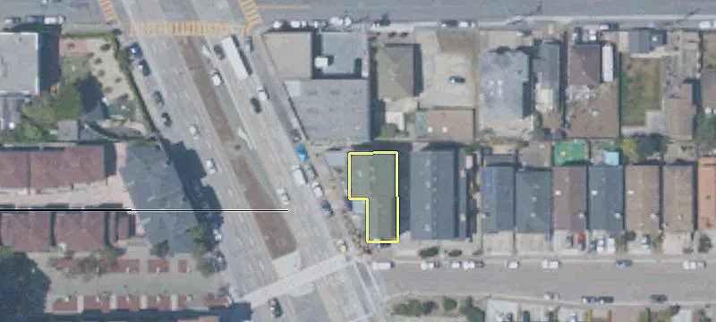 7621 El Camino Real