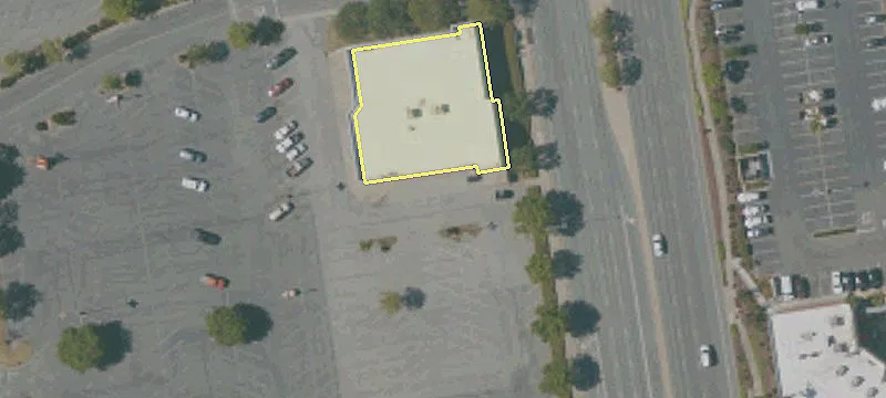 1000 Northridge Shopping Ctr