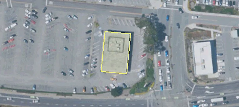 135 Serramonte Ctr
