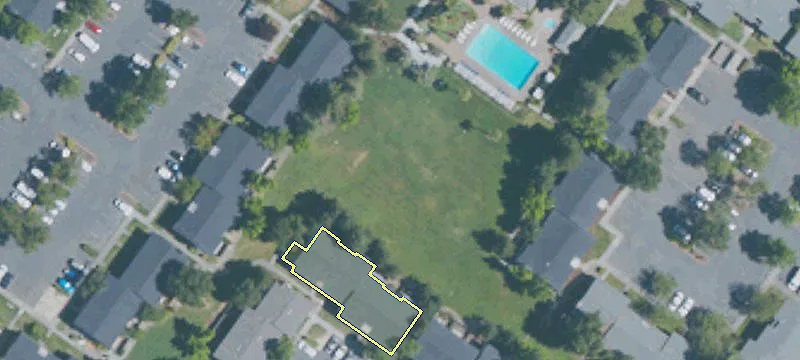 1 Lakeville Cir