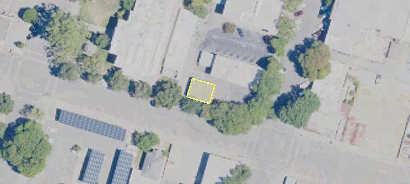 516 Jay St
