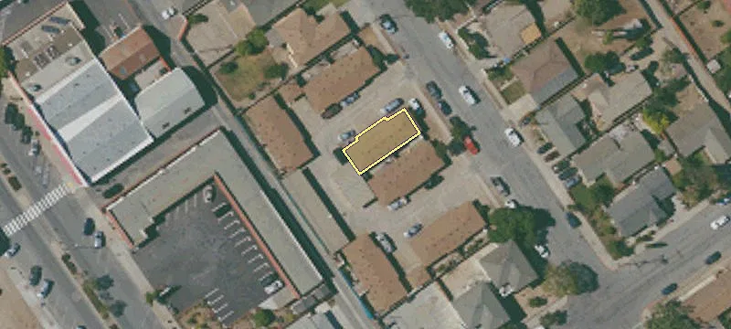 109 8th St