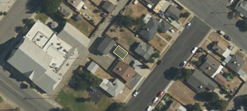 143 Ivy Ave