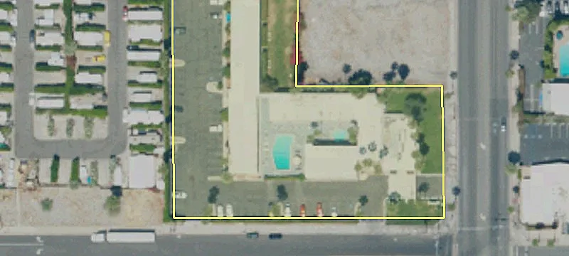 1277 Palm Cyn Dr