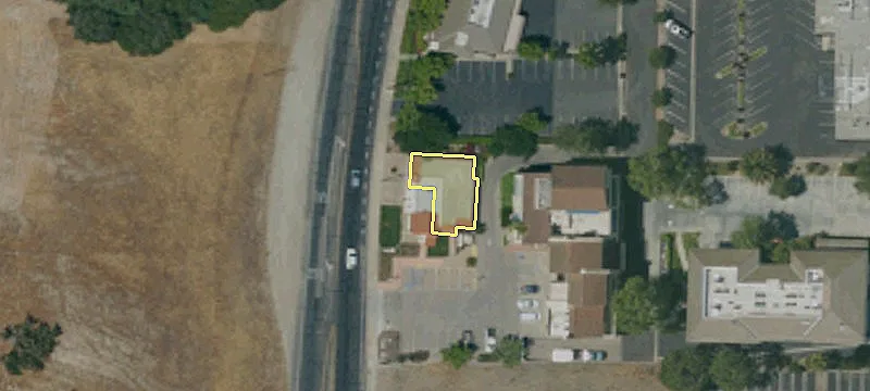 678 Alamo Pintado Rd