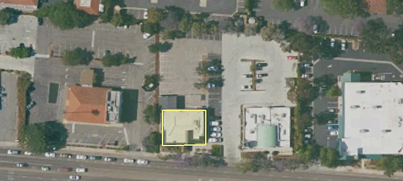 5940 Calle Real