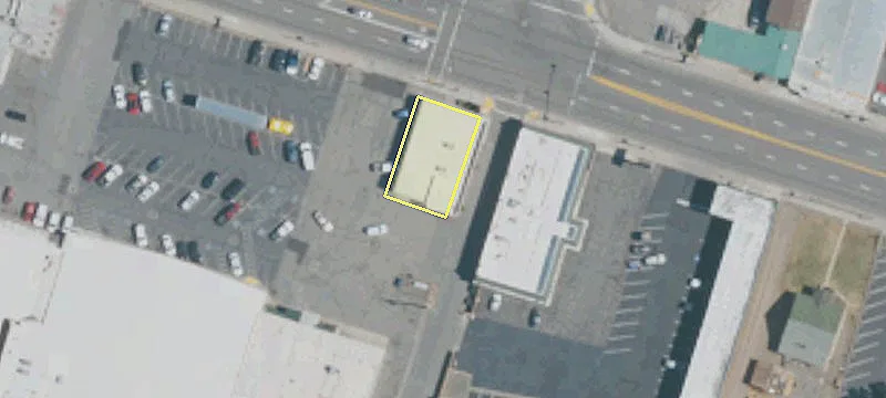 1626 Main St