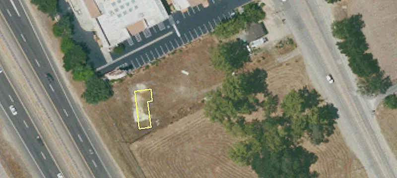 2440 El Camino Real