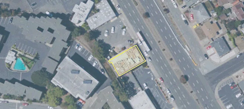 321 El Camino Real