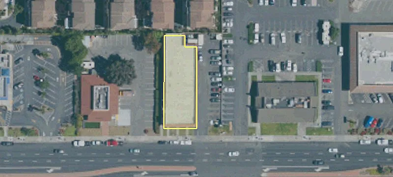 1805 El Camino Real