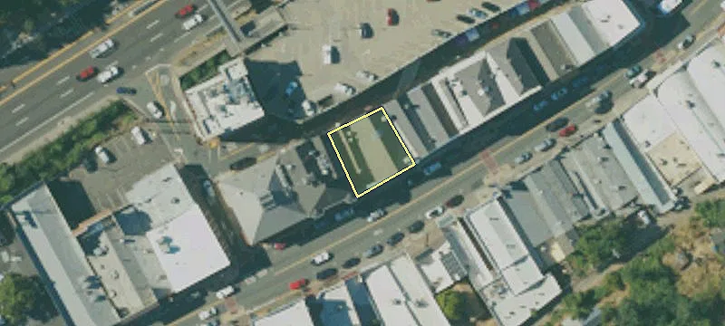 325 Main St