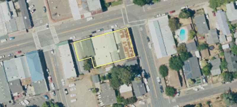 24 Main St