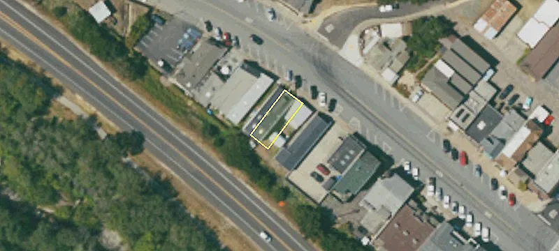 702 Main St