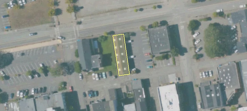 220 1st St