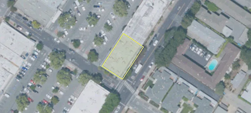770 Menlo Ave