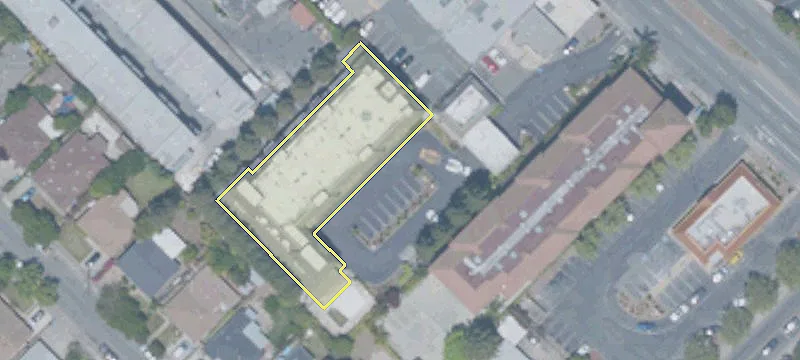 1818 El Camino Real