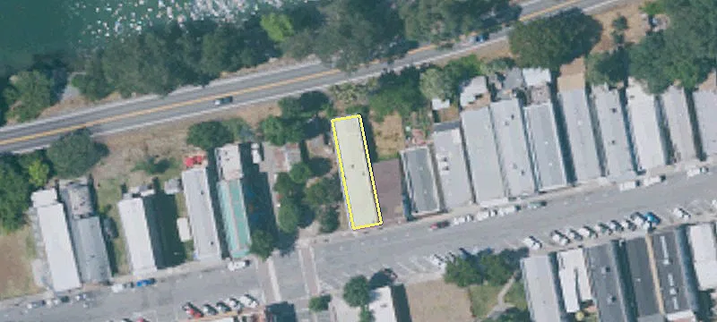 37 Main St