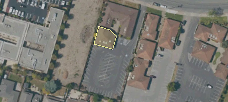 750 Romie Ln